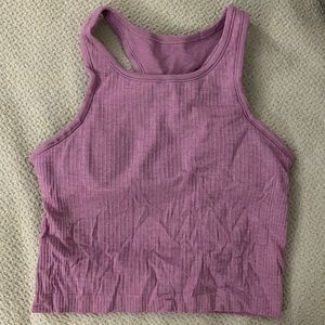 LULU LEMON TANK TOP BUILD IN BRA